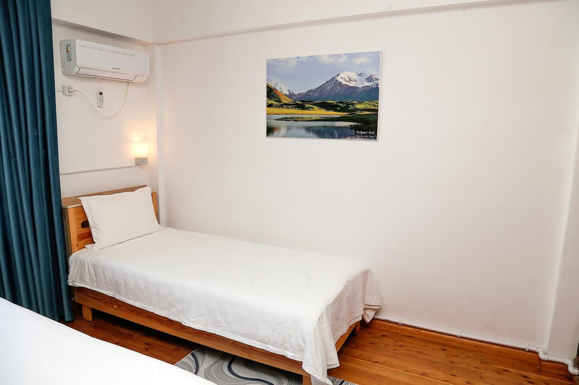 Hotel Good Night Jalal-Abad Εξωτερικό φωτογραφία