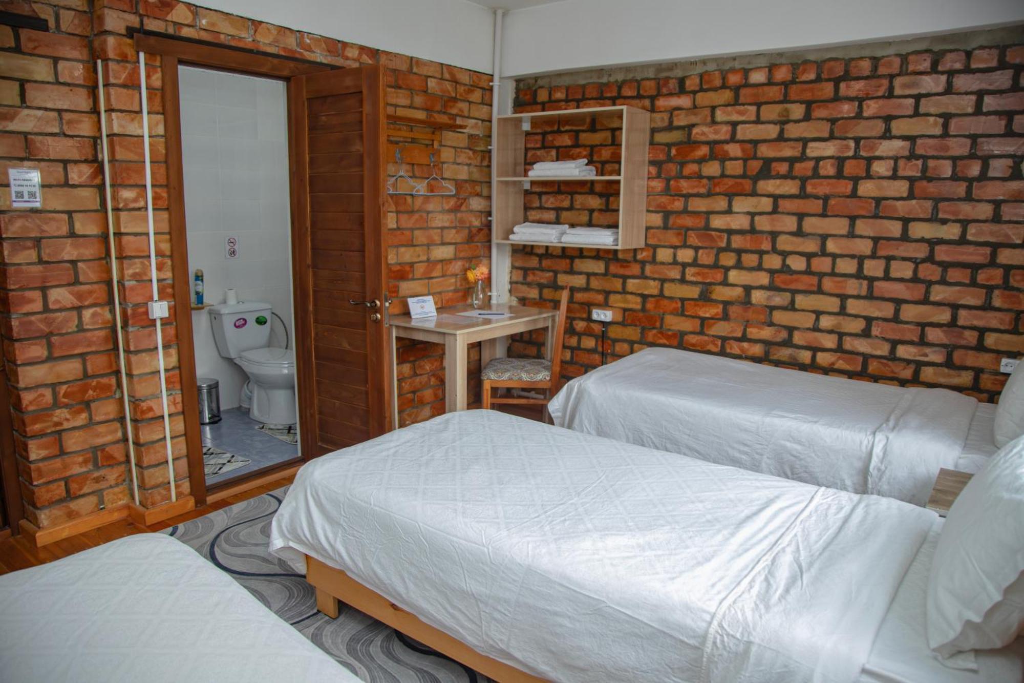 Hotel Good Night Jalal-Abad Εξωτερικό φωτογραφία