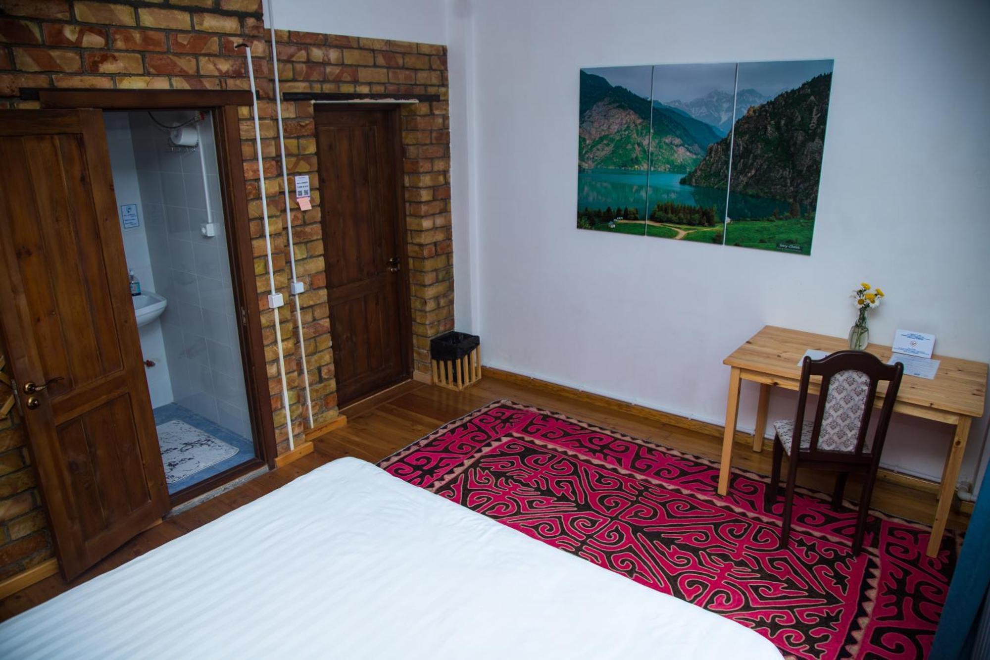 Hotel Good Night Jalal-Abad Εξωτερικό φωτογραφία