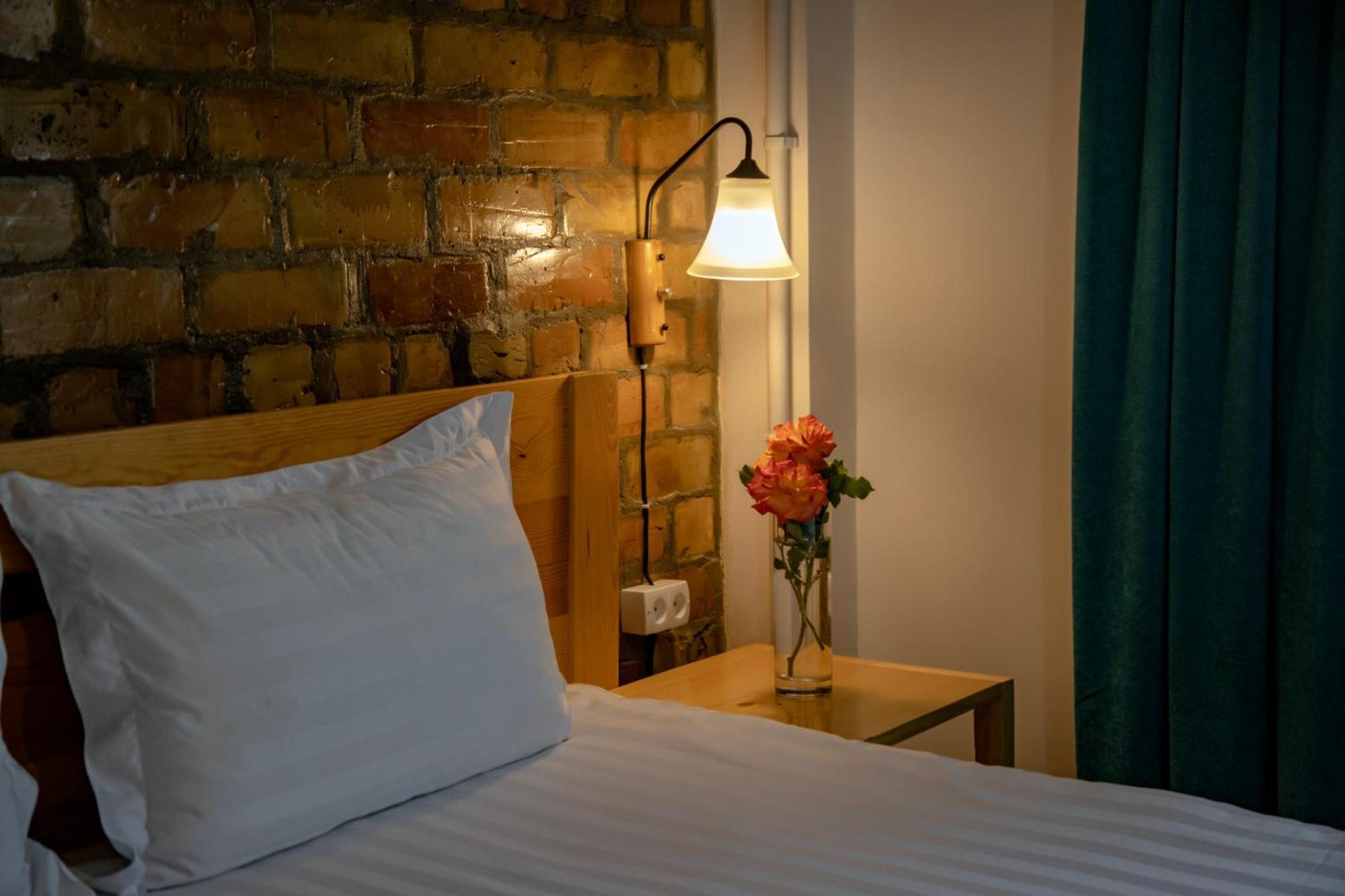 Hotel Good Night Jalal-Abad Εξωτερικό φωτογραφία